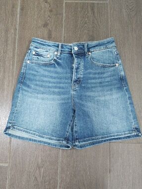 Mica High-Rise Blue Denim Button Fly Shorts size S